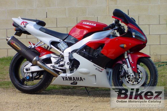 1999 Yamaha YZF-R1 photo